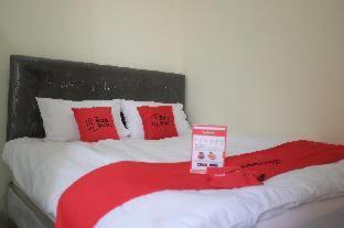 Reddoorz Plus Near Mall Ciputra Jakarta Room photo